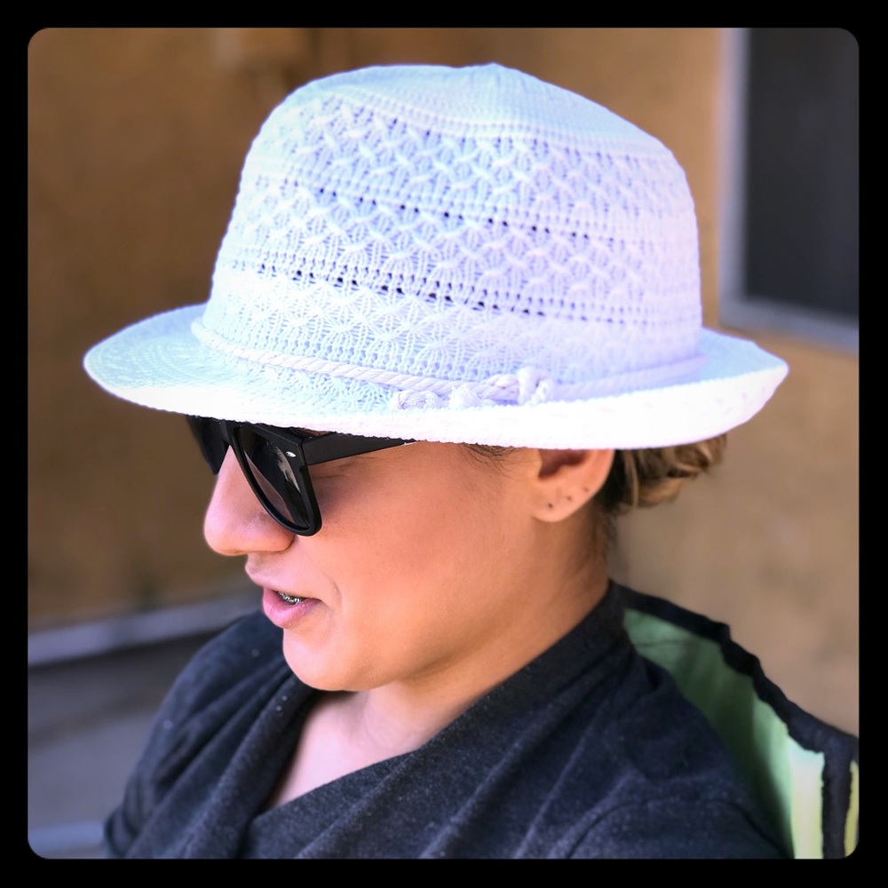 Inc Ladies Top Hat (White)